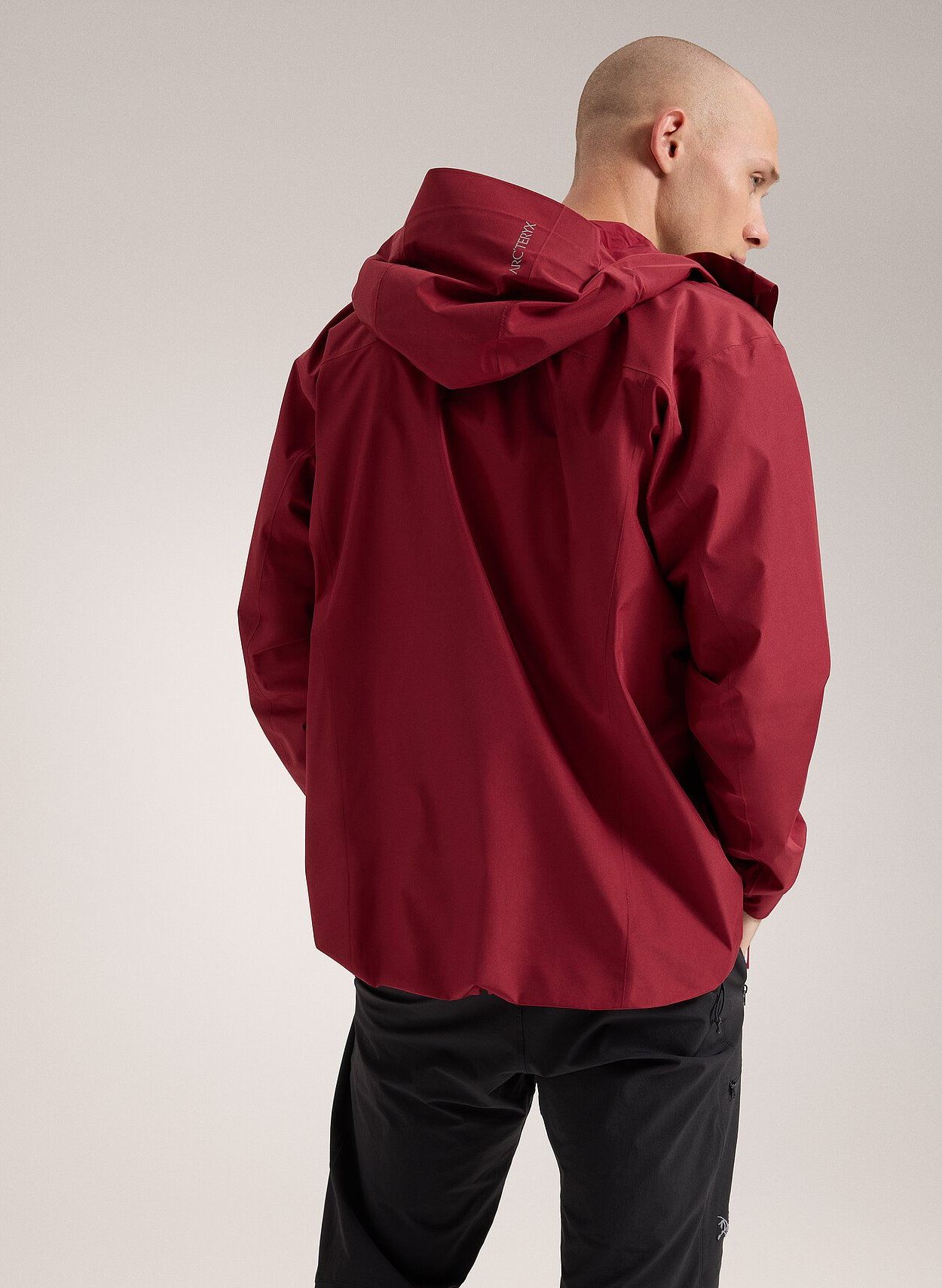 F23-X000007227-Solano-Hoody-Bordeaux-Back-View.jpg