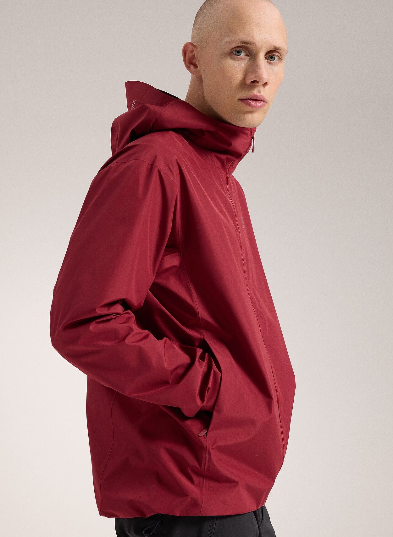 F23-X000007227-Solano-Hoody-Bordeaux-Side-View.jpg